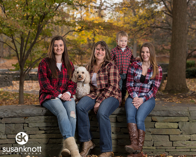 "Schenectady Family Portrait photographer", "Family Portraits", "Fun family photos", "Union College photo"