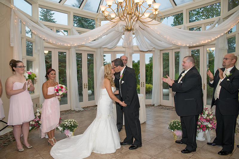 "Wedding Photography, Albany, NY", "Family Portraits", "Engagement Photos", "Senior Portraits", "Commercial Photography"
